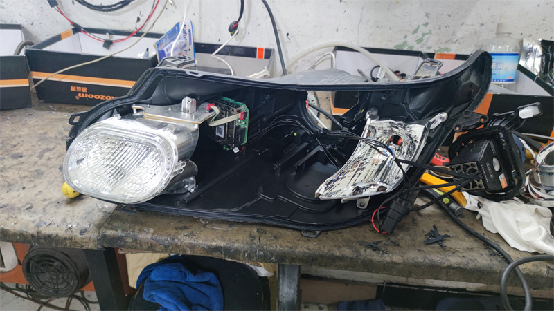 Evoque's headlamp upgrade process